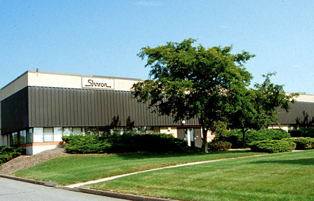 Strelke of R.W. Holmes represents  Atlantic Managment in 20,000 s/f lease